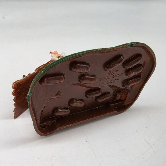 Vintage Miniature Nativity Scene Light Cover Stable & Figurines Plastic Hong Kon - Picture 7 of 8